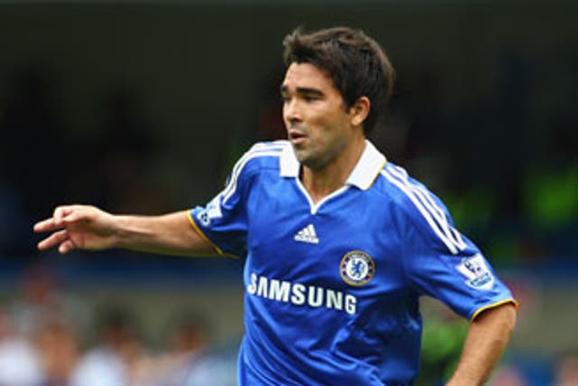 Deco has been ruled out for the next two weeks after tearing his thigh muscle in the warm-up on Sunday