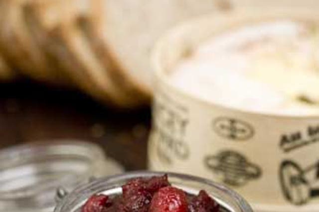 The sweet and sour contrast of cranberries works beautifully with Vacherin Mont d'Or