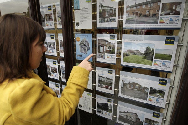 House prices in August fell by 1.3% on a year ago