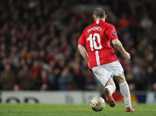 Rooney scored United's final goal as the champions cruised past Fulham last night