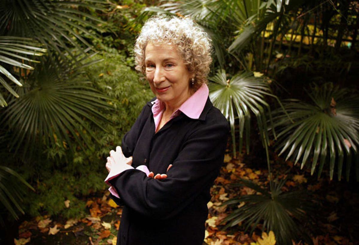 Margaret Atwood fans furious as she shares op ed lamenting gender neutrality