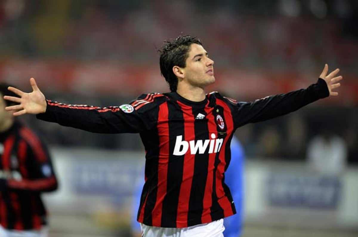 Kaka's not for sale, insist AC Milan