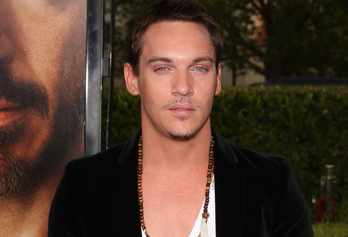 Jonathan Rhys Meyers handcuffed after fracas at airport | The ...