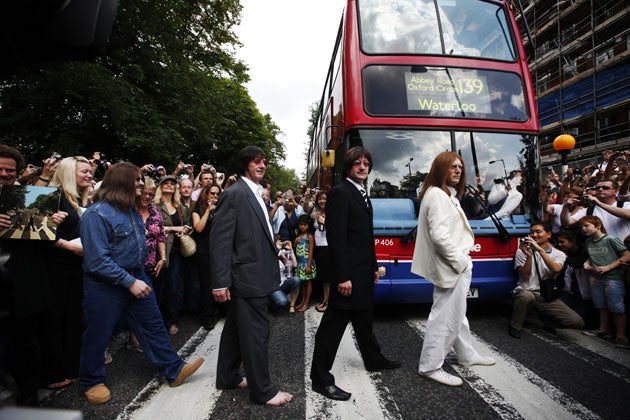 Come together Beatles fans mark 40 years of 'Abbey Road' | The ...