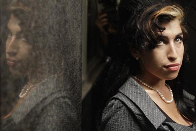 Singer Amy Winehouse has started dating a film director, it was confirmed today.