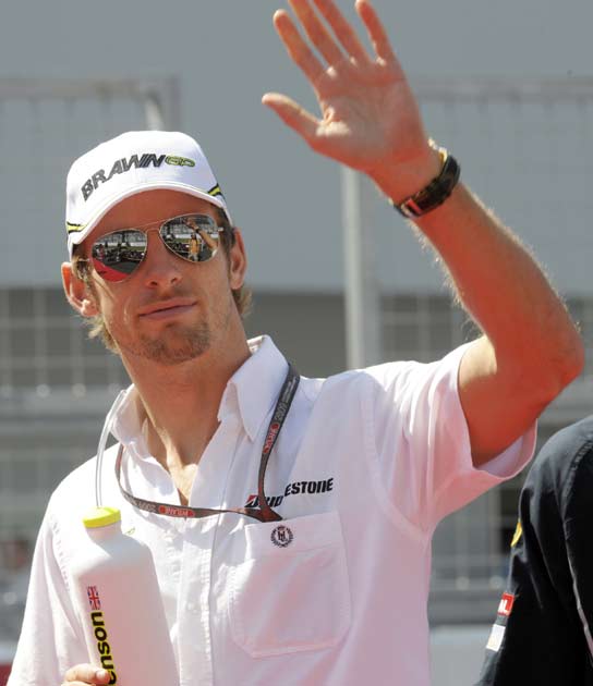 Jenson Button insists he is under no extra pressure this weekend