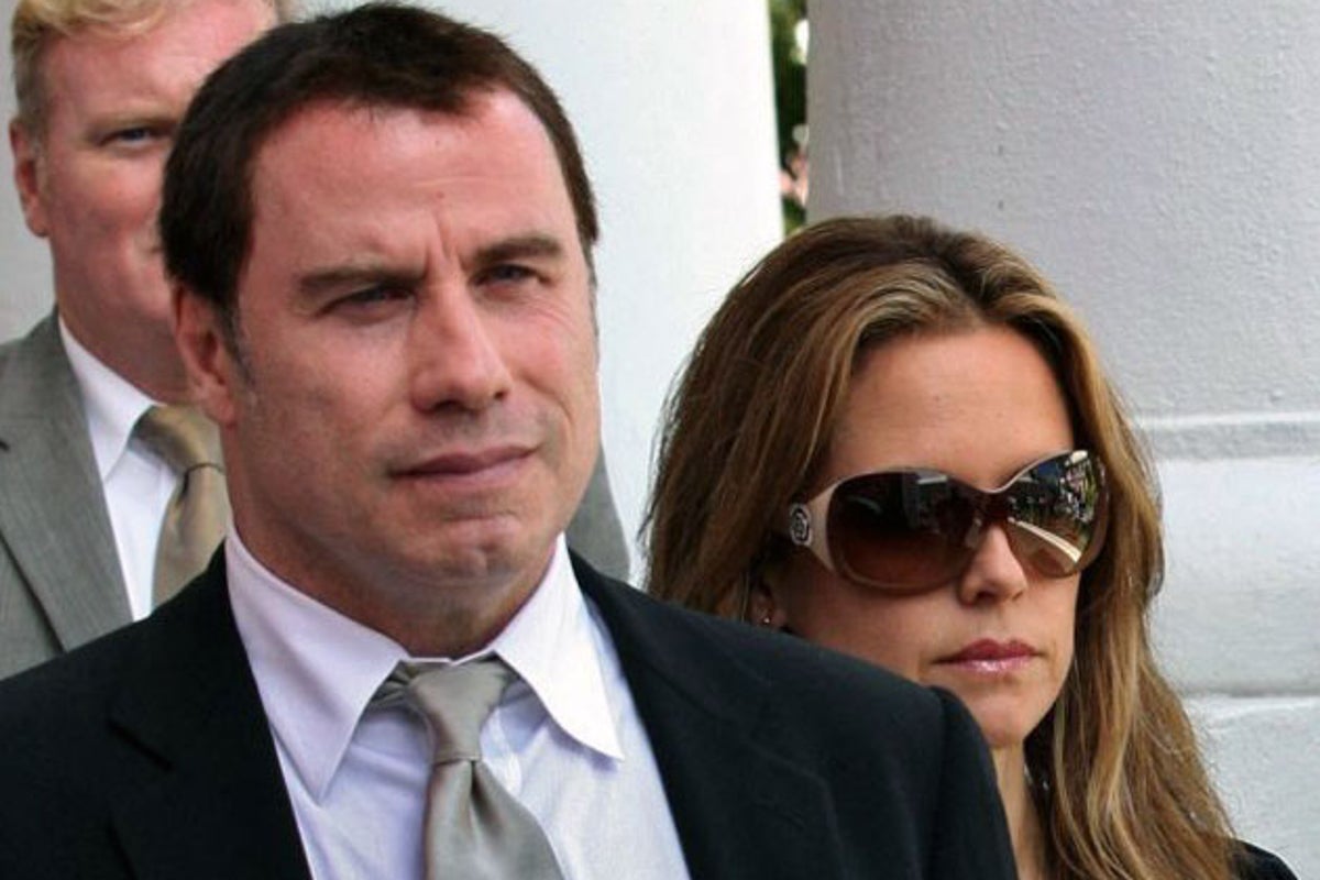 Judge declares mistrial in Travolta extortion case The Independent(00)