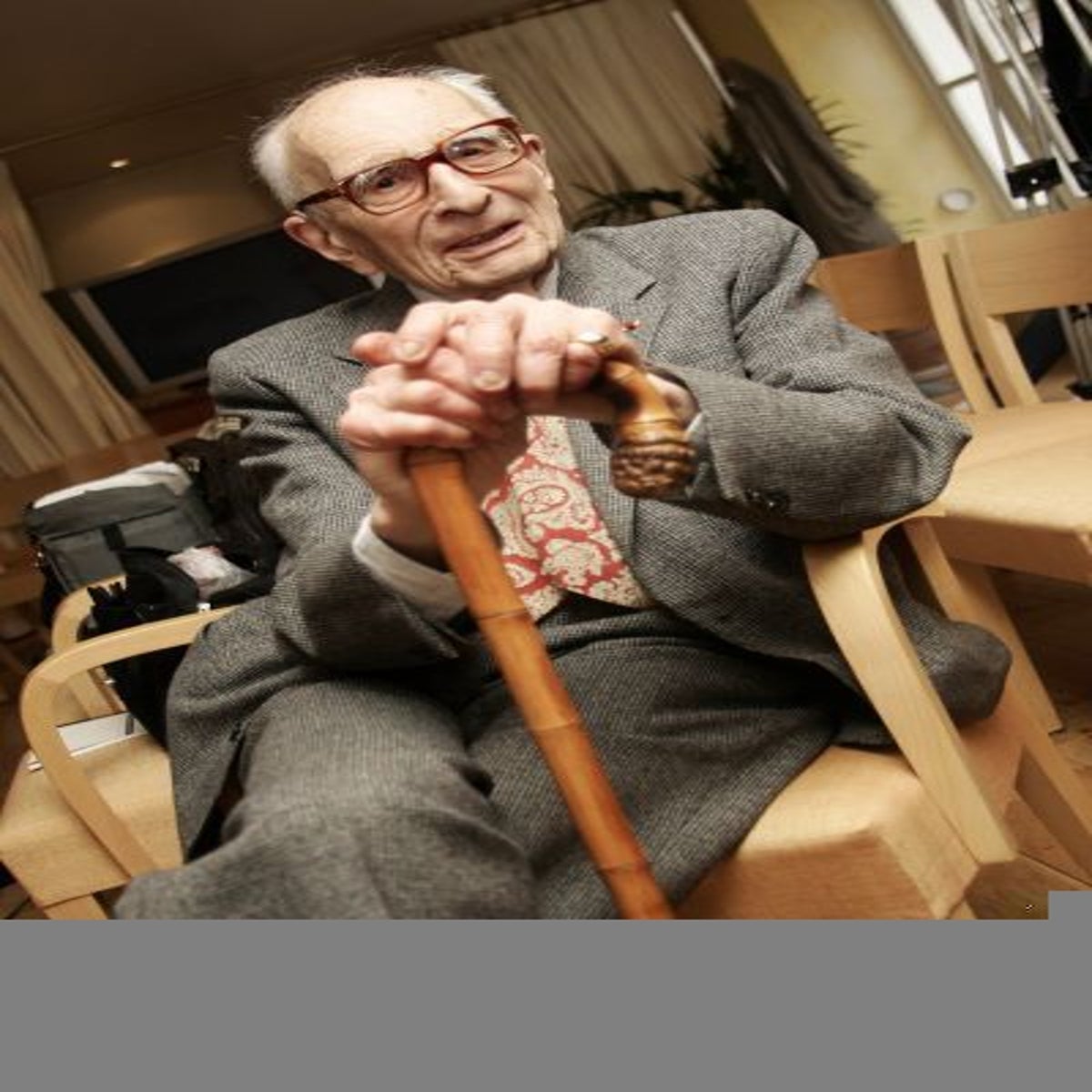 Anthropologist Claude Levi-Strauss dies at 100