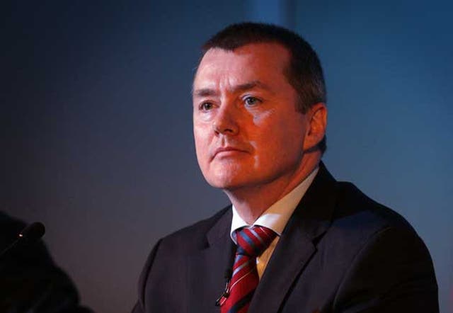 Willie Walsh says that it is wrong to increase Air Passenger Duty