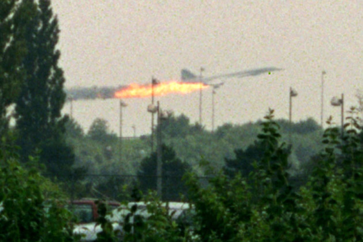 What caused the Concorde Air France crash? 25 years on from the tragedy that set supersonic travel back decades