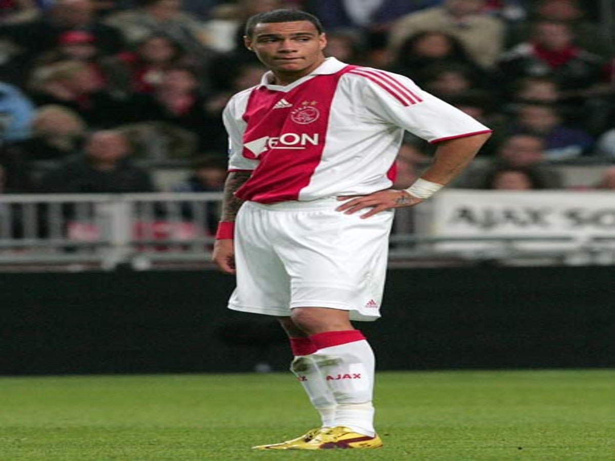 Manchester City target Gregory van der Wiel is staying at Ajax, says  Holland defender's agent