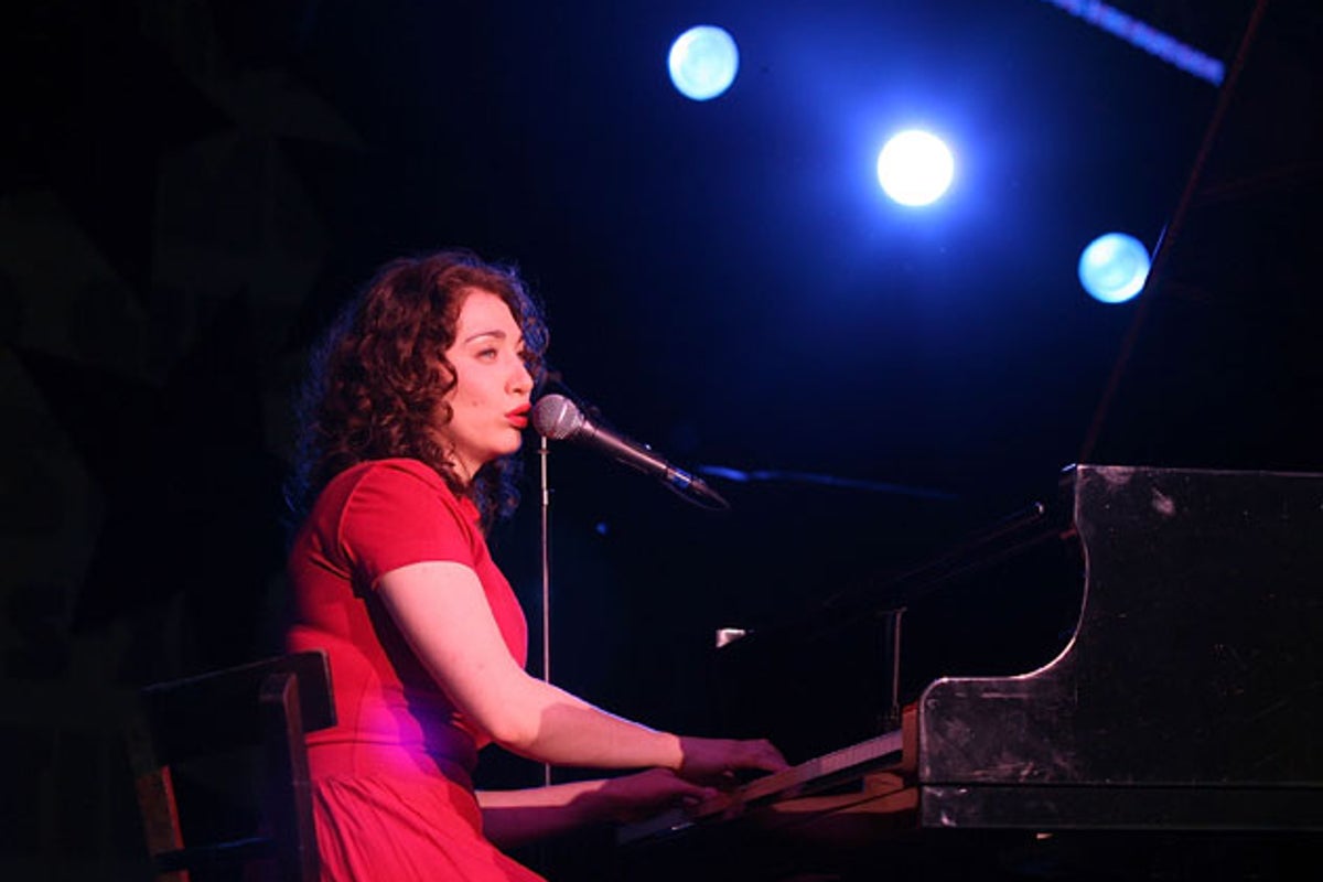Regina Spektor confronts pro-Palestine protesters who interrupted concert