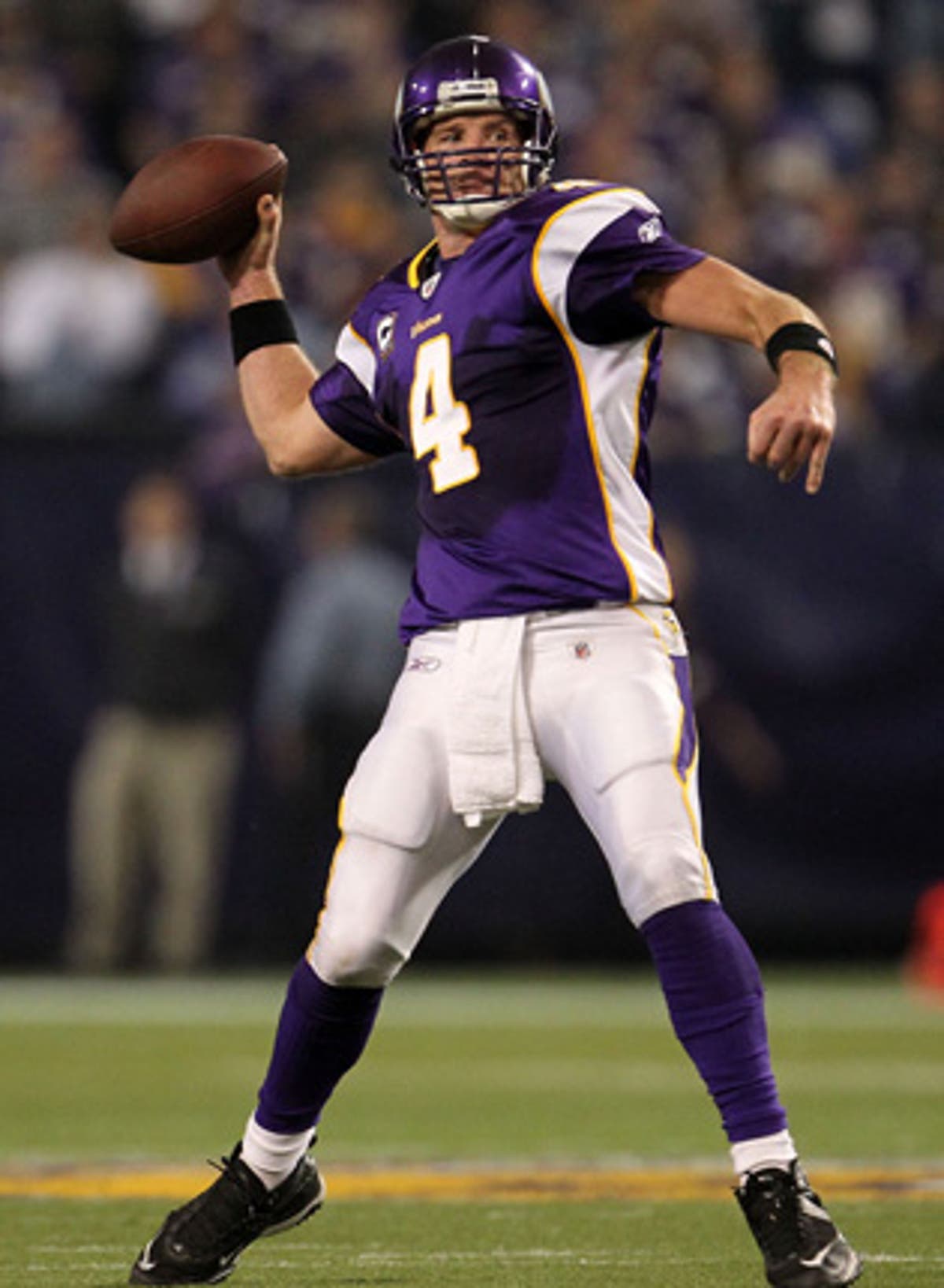 Brett Favre inspires Minnesota Vikings to victory over Dallas