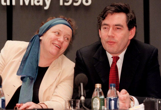 Mo Mowlam (left) with Gordon Brown in 1998. She was secretary of state for Northern Ireland during the Good Friday Agreement talks