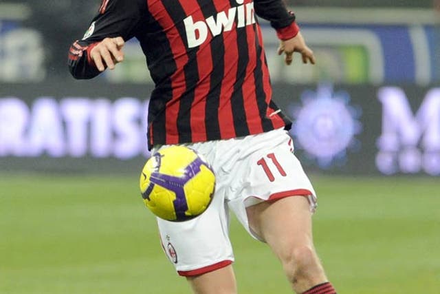 Huntelaar wants to stay at AC Milan