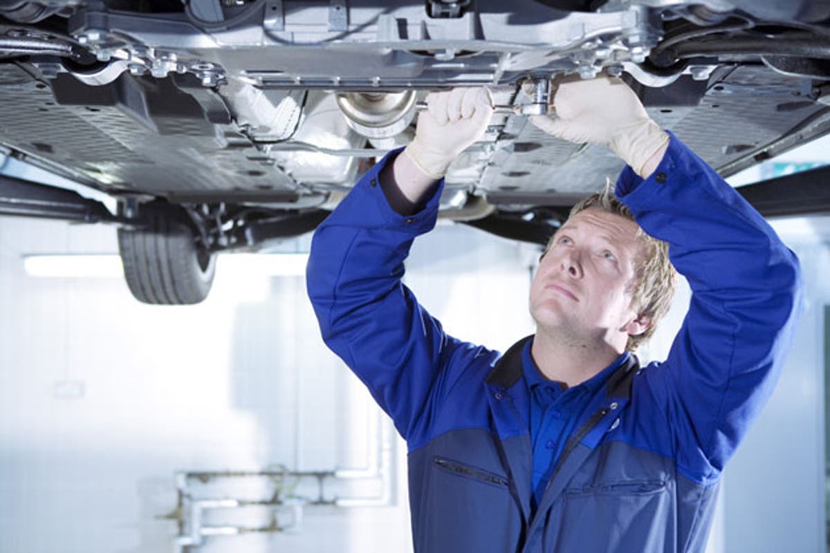 Volkswagen offers fixedprice servicing package The Independent The