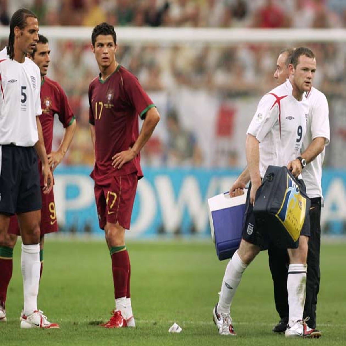 Rooney, Ronaldinho the faces of FIFA 06 - CNET