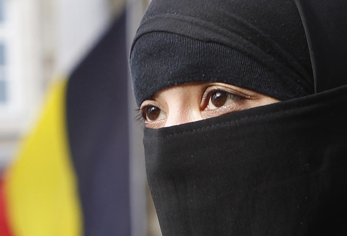 Belgium passes Europe's first ban on wearing burka in public | The ...