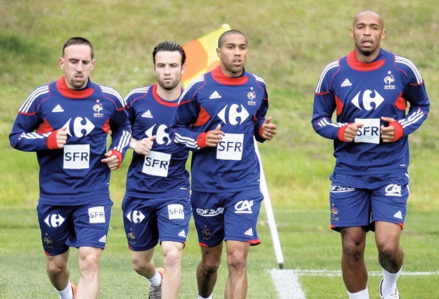 Thierry Henry (right) training with fellow fance players Frank Ribery, Mathieu Valbuena and Gael Clichy