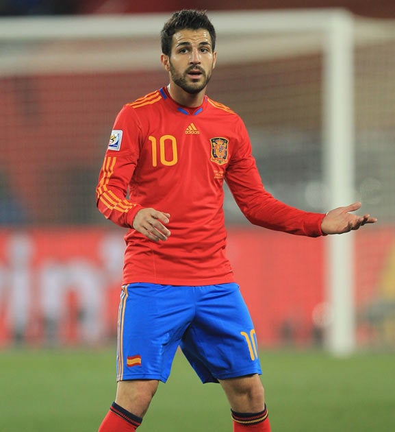 Fabregas expects a tight match
