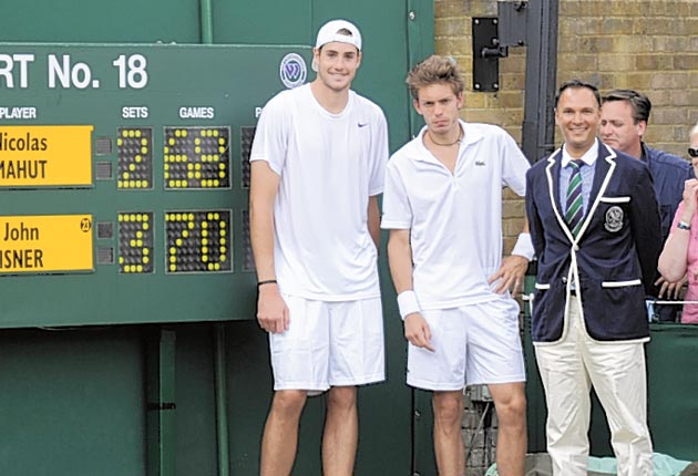 Isner finally seals victory after 11 hours of toil | The Independent ...