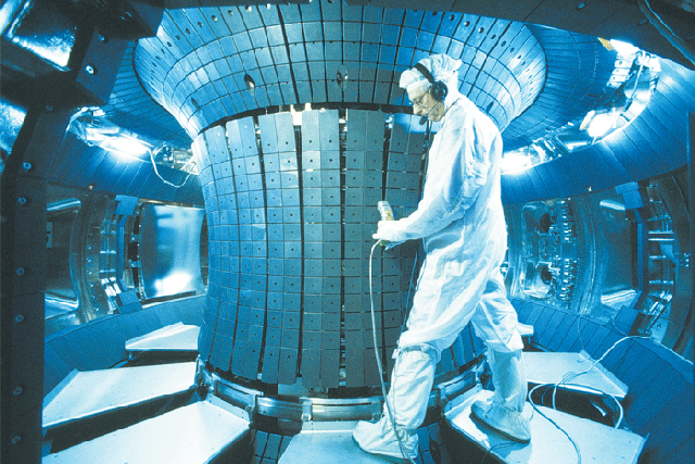 Power point: a nuclear fusion research reactor