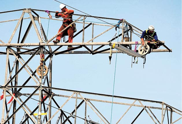 Maintenance work on Electricity pylons near Hinckley (PA)