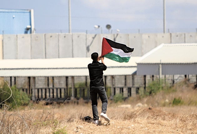 Israeli soldiers 'shot at children collecting gravel by Gaza border ...