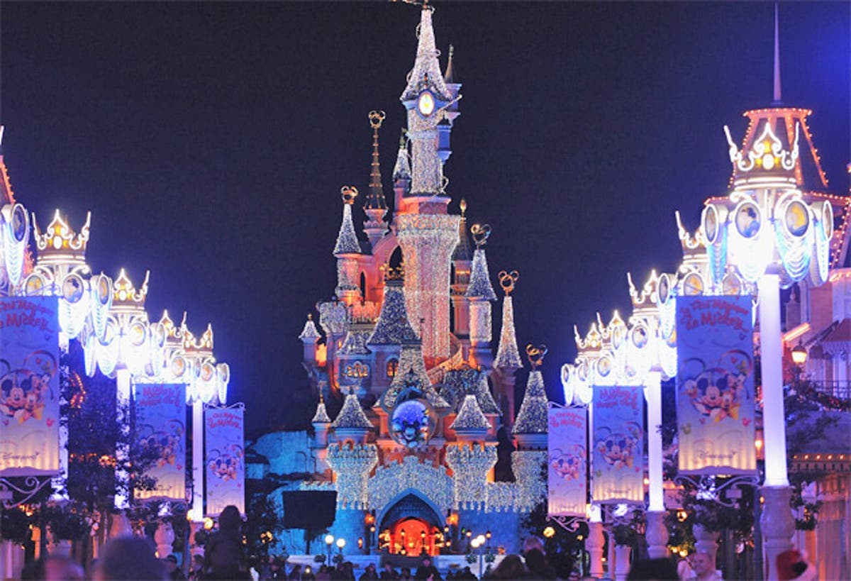 Is now a good time to go on holiday to Disneyland Paris?