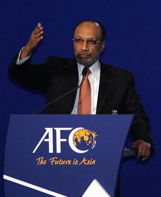Mohamed Bin Hammam is challenging Blatter for the presidency