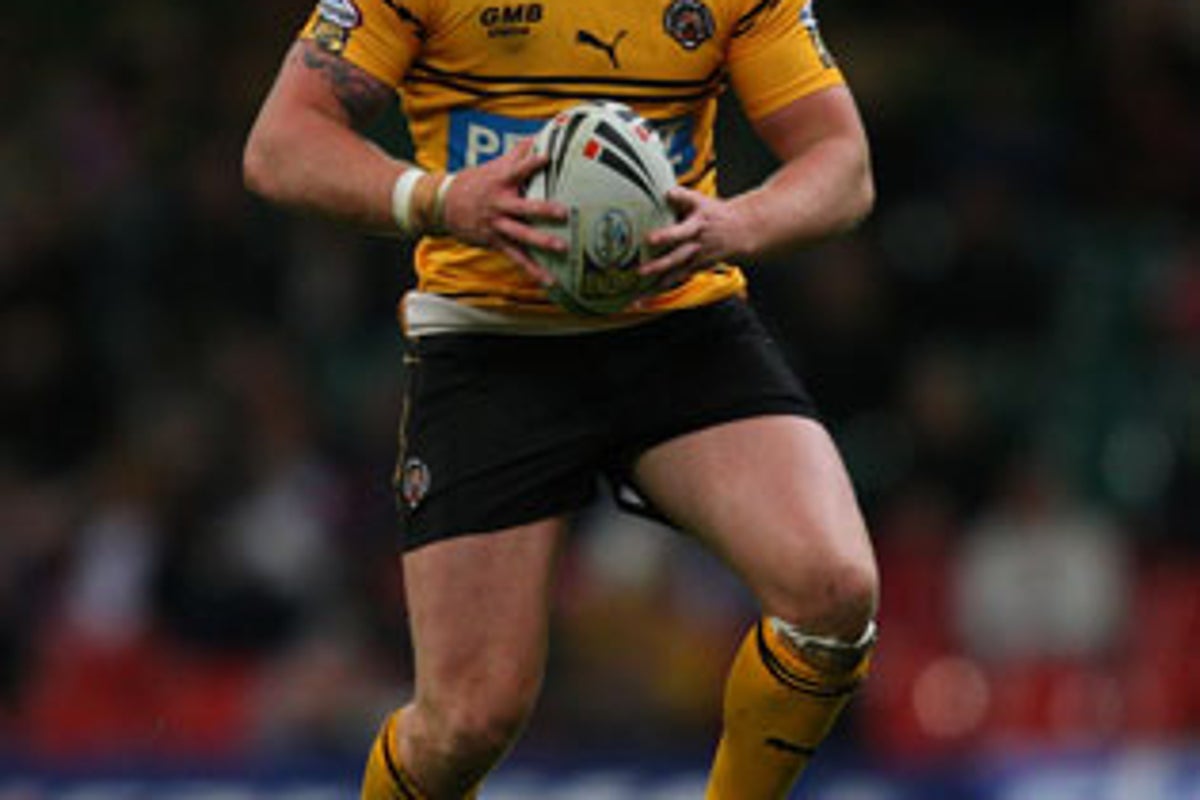 Clark lifts Castleford to the summit | The Independent | The Independent