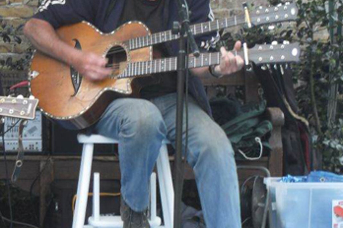 Mac McGann: Folk musician in the vanguard of the singer-songwriter ...