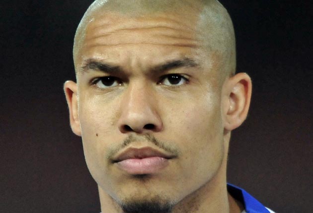 Nigel de Jong says Manchester City should not give up on catching Arsenal