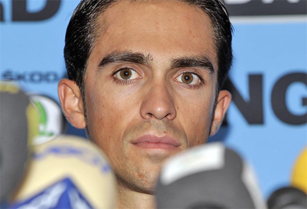 Contador is cleared to defend the title he won while testing positive for clenbuterol in last year's race