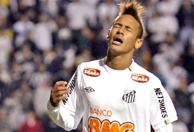 Santos hope Neymar will stay on for December's World Club Cup