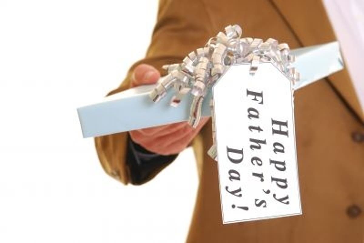 Dads not getting enough attention on father s day claims survey the