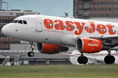 Low-fare airline EasyJet is to open two more bases in France