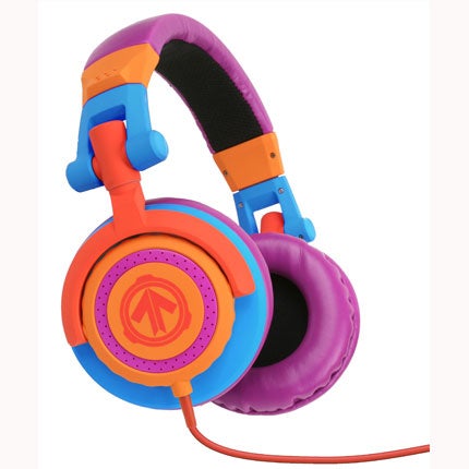 AERIAL 7 TANK<br/>
Cool looking, inexpensive and with quite an oomphie level of bass – the Aerial Tanks are great for teenager and adults alike.<br/>
£49.99, iheadphones.co.uk