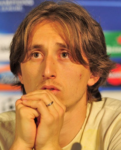 Luka Modric has handed in a transfer request in an attempt to force through a proposed move to Chelsea