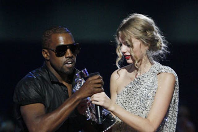 MTV video awards 2011: Believing that Beyoncé had a superior video, Kanye West broke into Taylor Swift's acceptance speech 