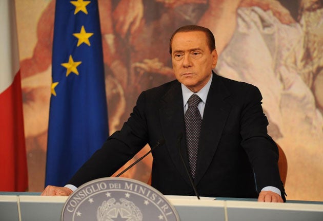 Premier Silvio Berlusconi is to address both houses of parliament on the state of the economy later today