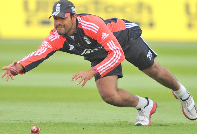 Ravi Bopara, who will bat at No 6 and can bowl a few overs, practises at Edgbaston