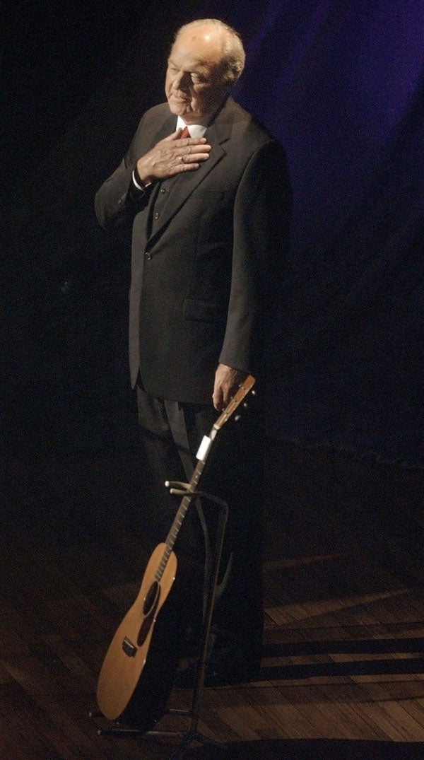 Grant in Nashville in 2003 at a memorial for Johnny Cash