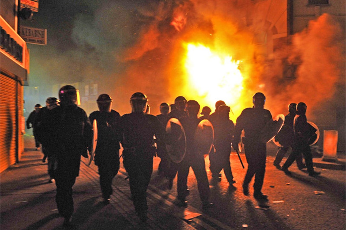 Differences over riot response continue | The Independent | The Independent