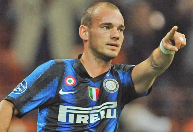 Wesley Sneijder has suggested that he would be open to a switch to Old Trafford, but said there has been no concrete offer