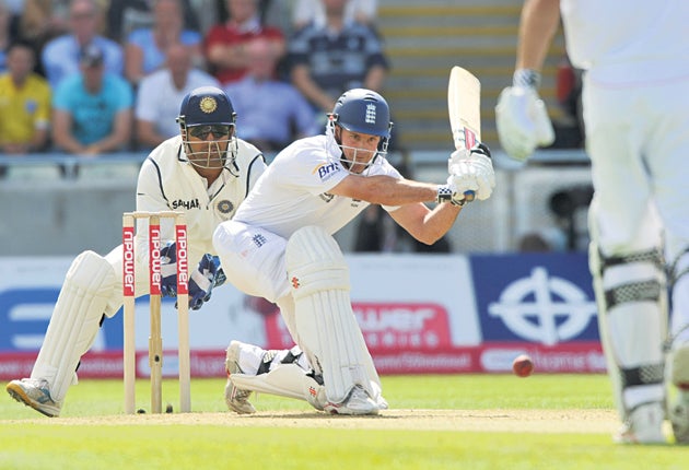 Andrew Strauss sweeps during his innings of 87 in an opening partnership of 186