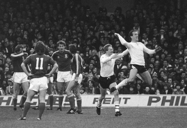 Neil Robinson rushes to congratulate Alan Curtis (right) following his goal in the 3-2 defeat of Ipswich at Portman Road in 1981