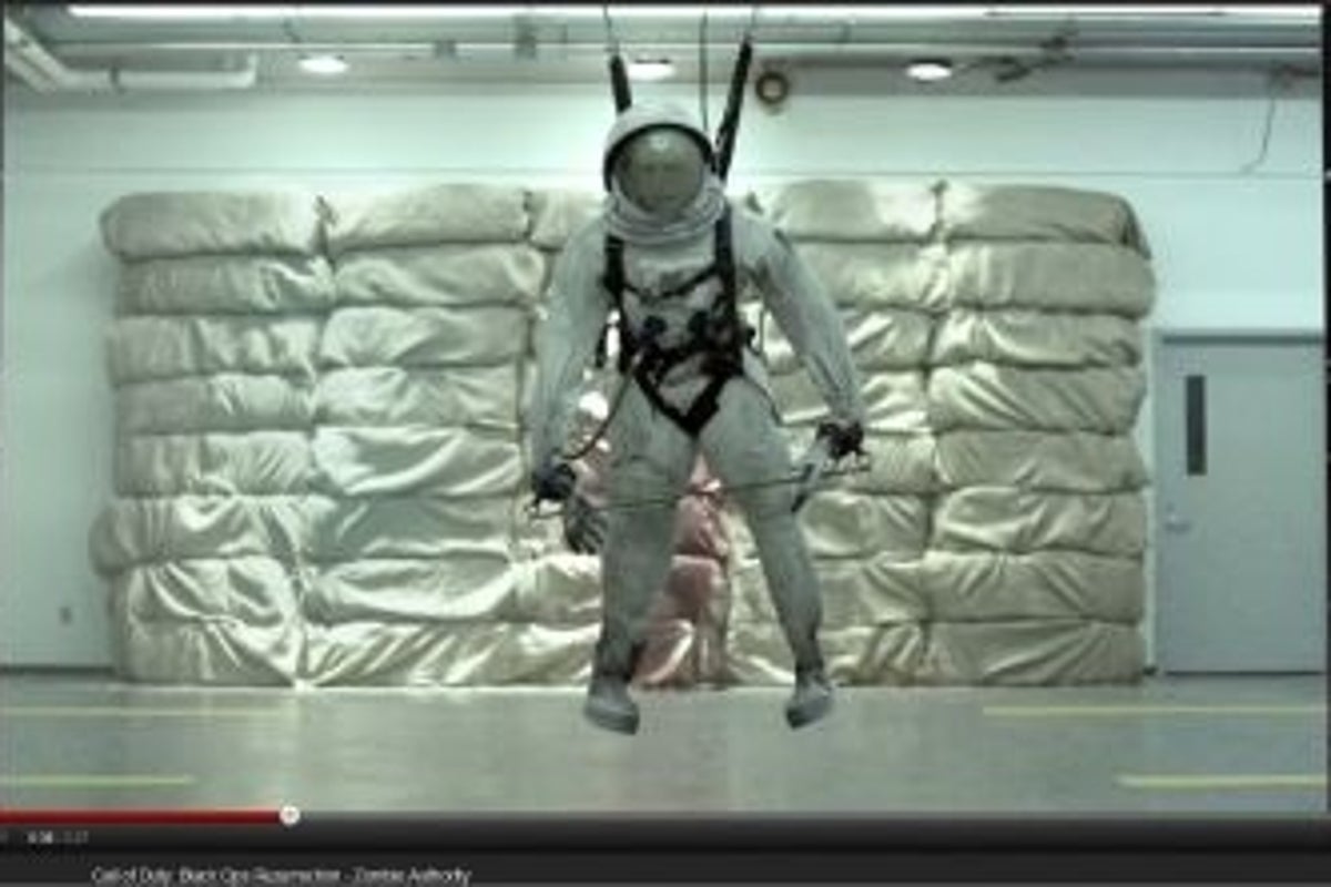 'Black Ops' Rezurrection trailer shows how to kill a zombie | The ...