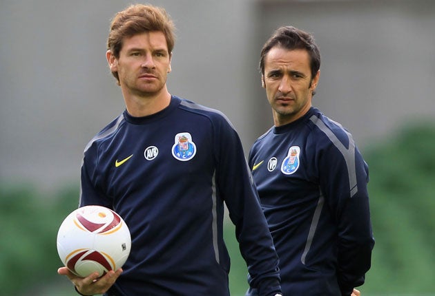 Andre Villas-Boas (left) and Vitor Pereira during their time together at Porto