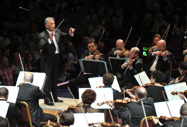 Conductor Zubin Mehta and his orchestra deserved more respect